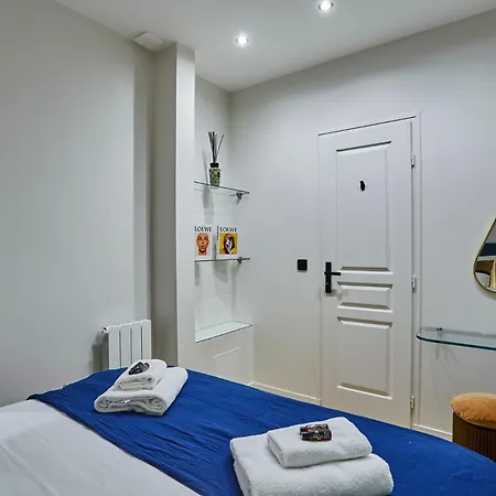 Apartment In The Center Of By Studioprestige Paris