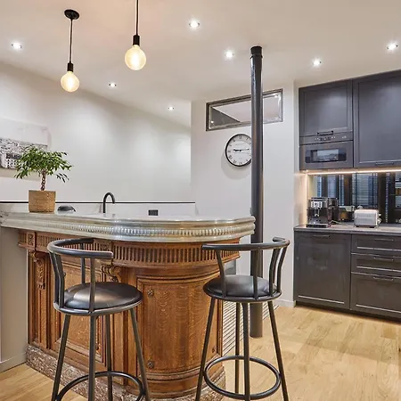 Apartment In The Center Of By Studioprestige Paris